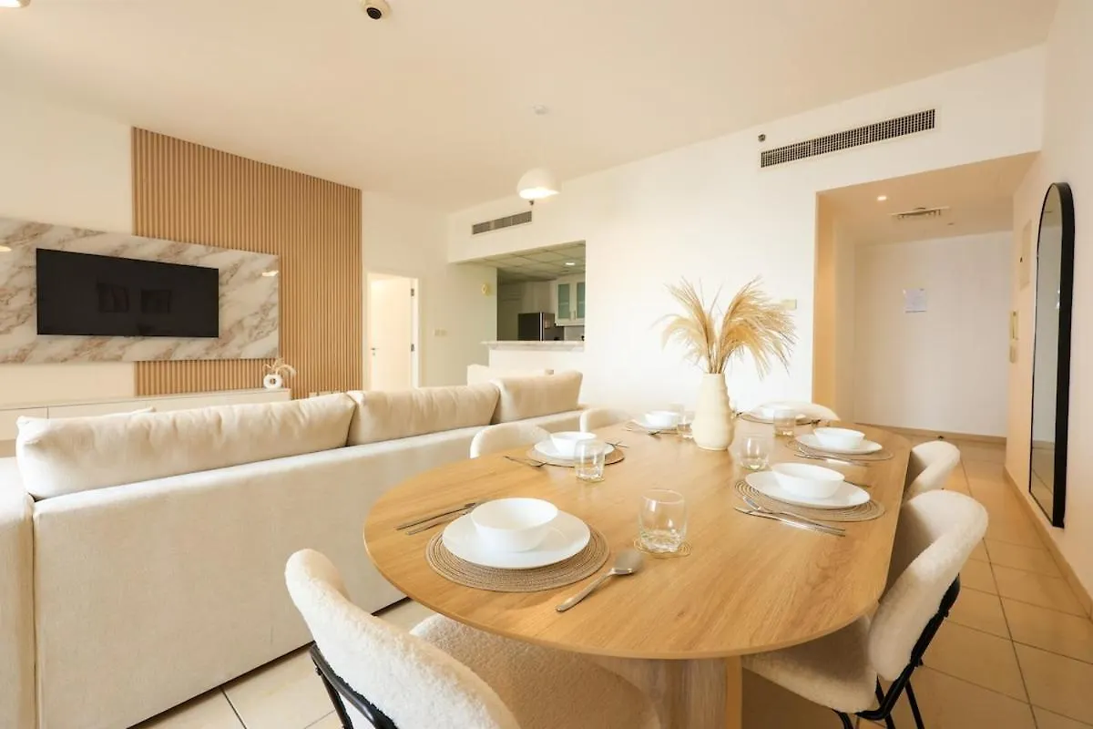 Cozy Dubai Eye & Sunset Views - Jbr Beachfront - Gym & Pool - Free Parking Apartment